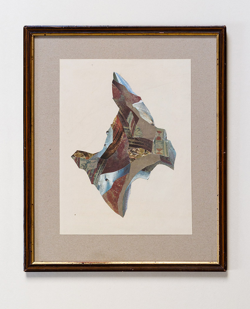 Haifische und antike Vasen - abstrakte und moderne Collage Kunst von Markus Wülbern